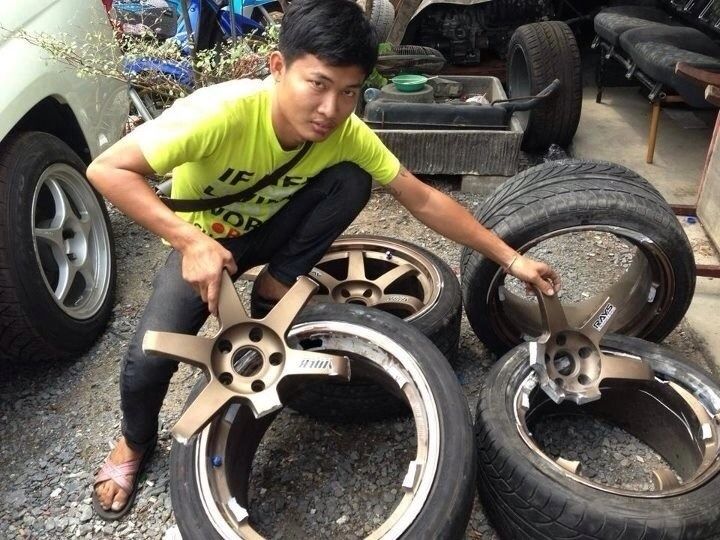 ล้อแม็กก๊อป ใครใช้อยู่ก็ระวังกันด้วยนะคับ