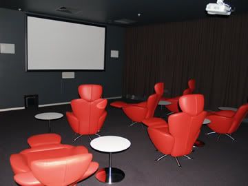 Q1_theatreroom.jpg picture by lisae_01