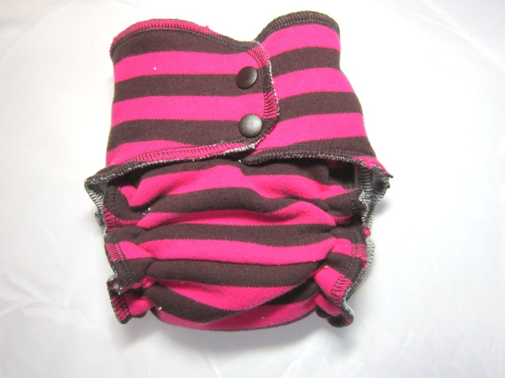 <b> "Chocolate Raspberry Stripes"<br> Bamboo Fitted <br> NB/Small